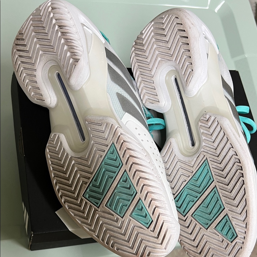Adidas adizero ubersonic tennis shoes - Picture 2 of 3